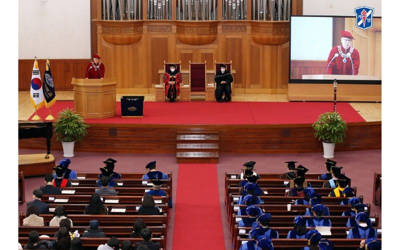Lễ tốt nghiệp của Đại học Keimyung tổ chức tại Nhà nguyện Adams